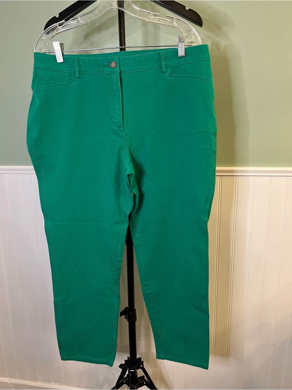 Chico's So Slimming Teal Ankle Crop Stretch Jeans. Size